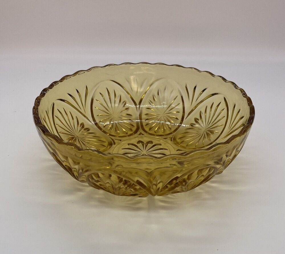 Anchor Hocking Glass Co Honey Gold 8" Salad/Fruit Serving Bowl Medallion